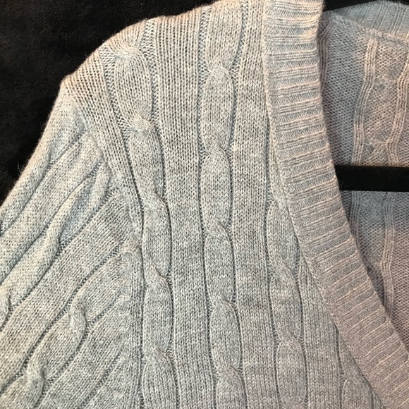 Loft Light Gray Cable Knit Sweater, Soft, Stretch, Sexy V- Neck size L - Picture 6 of 12